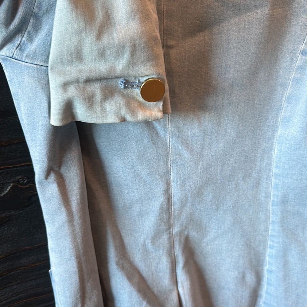 The Cutest Denim Blazer - Picture 4 of 6